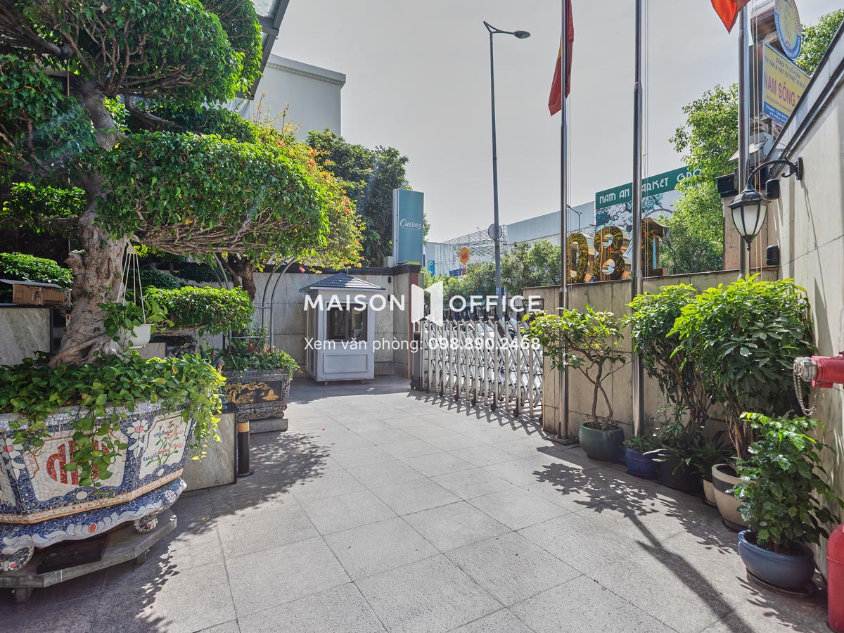 loi-ra-vao-nam-song-tien-tower