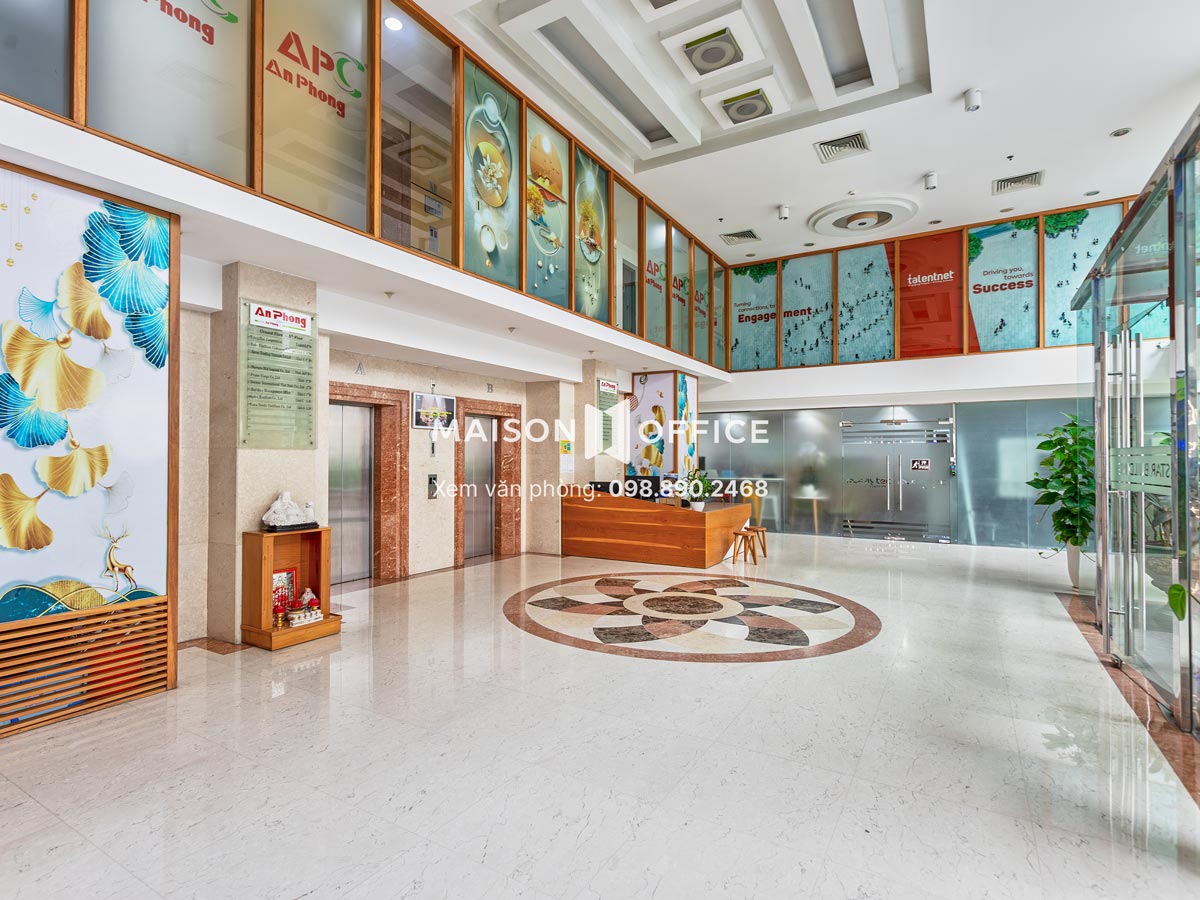 tang-tret-star-building