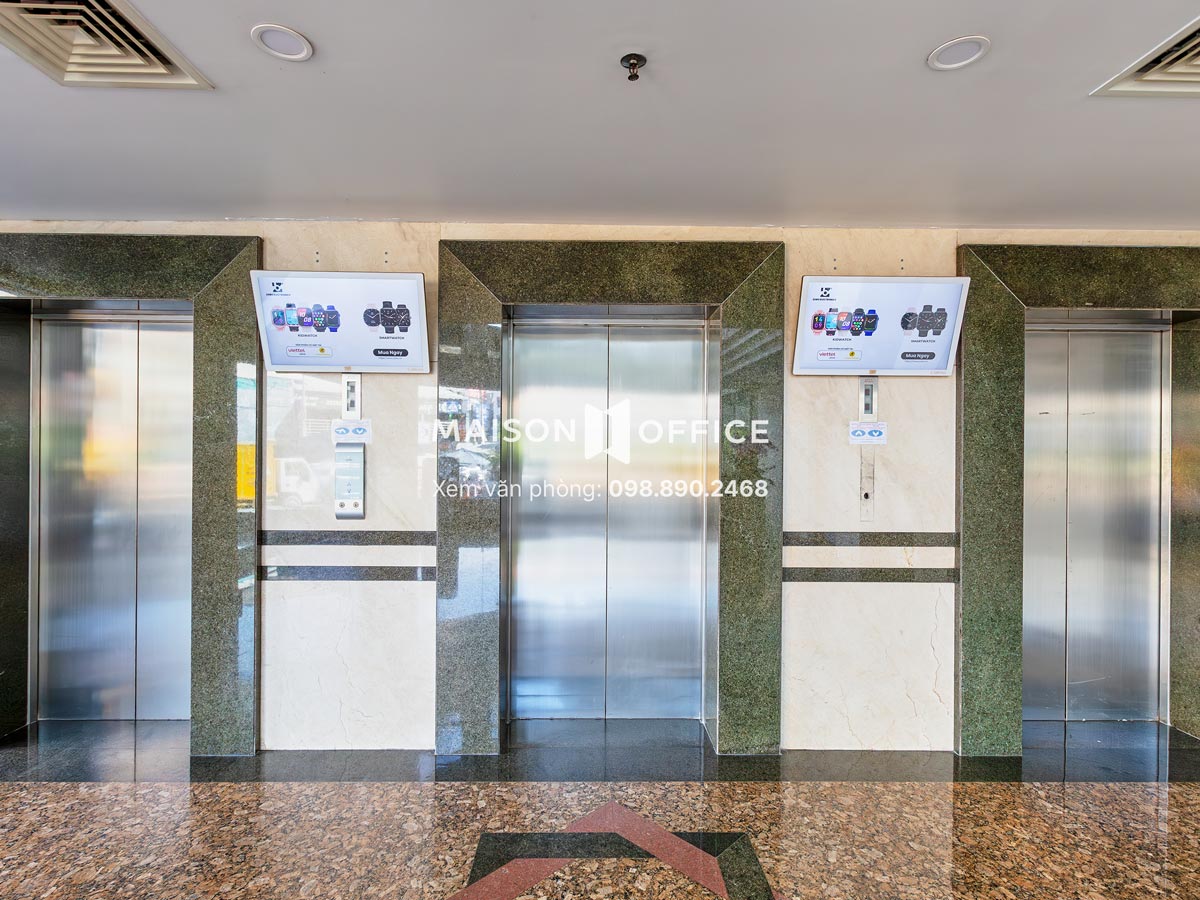 thang-may-phu-nhuan-plaza