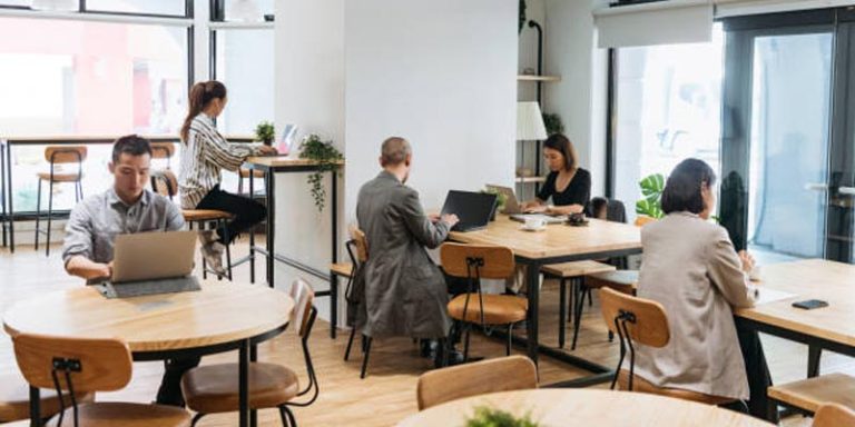 Hot-desking for businesses
