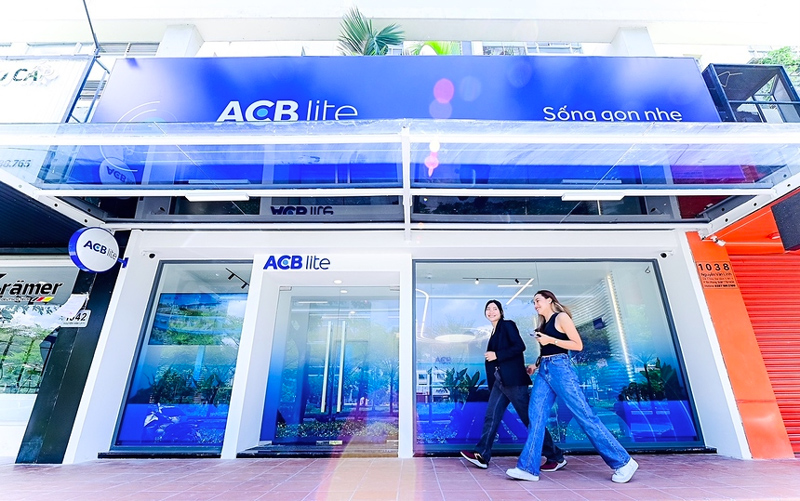 Currently, ACB is one of the largest banks in Vietnam with total assets reaching 608,000 billion VND.