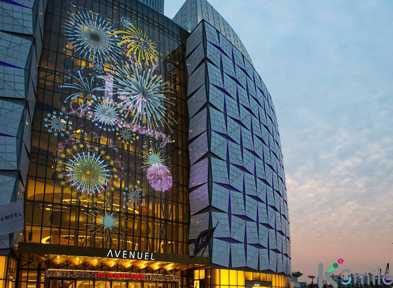 Shopping center at Lotte World Tower