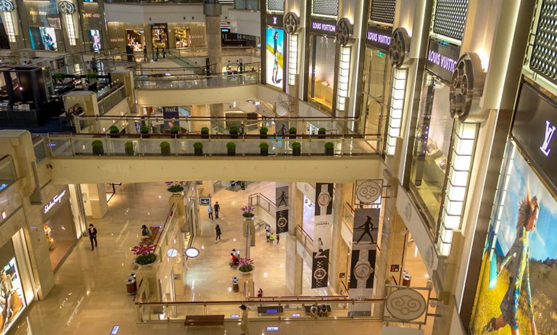 The ground floor and many upper floors of Taipei 101 Tower are used as shopping centers with many big brands.