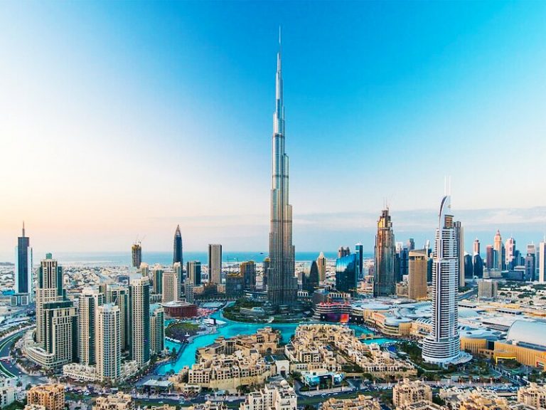 Burj Khalifa Tower: The tallest building in the world [828.2m]