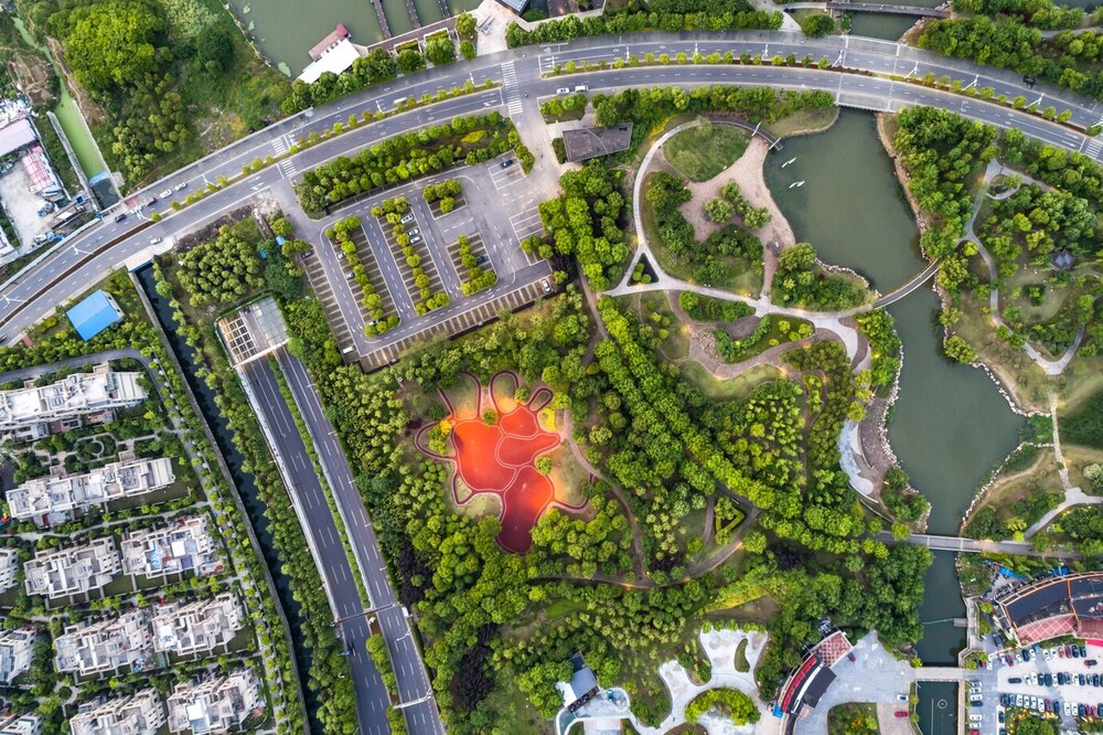 Vietnam's geographical location is one of the strengths exploited by corporations
