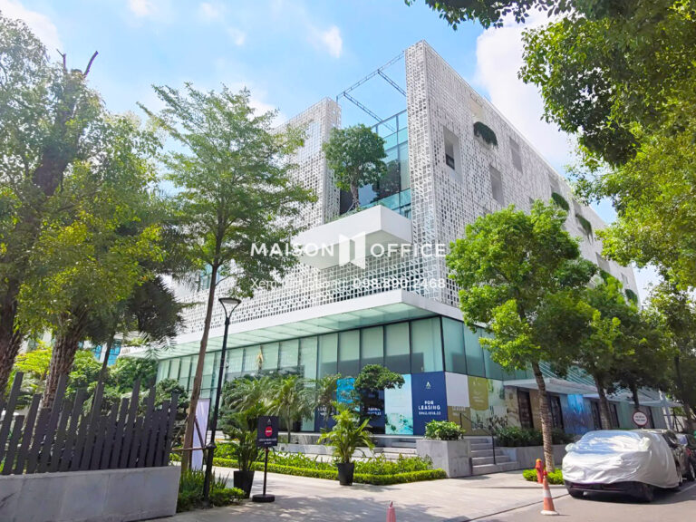 Aura Building