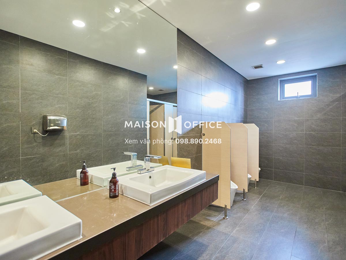 nha-wc-pentstudio