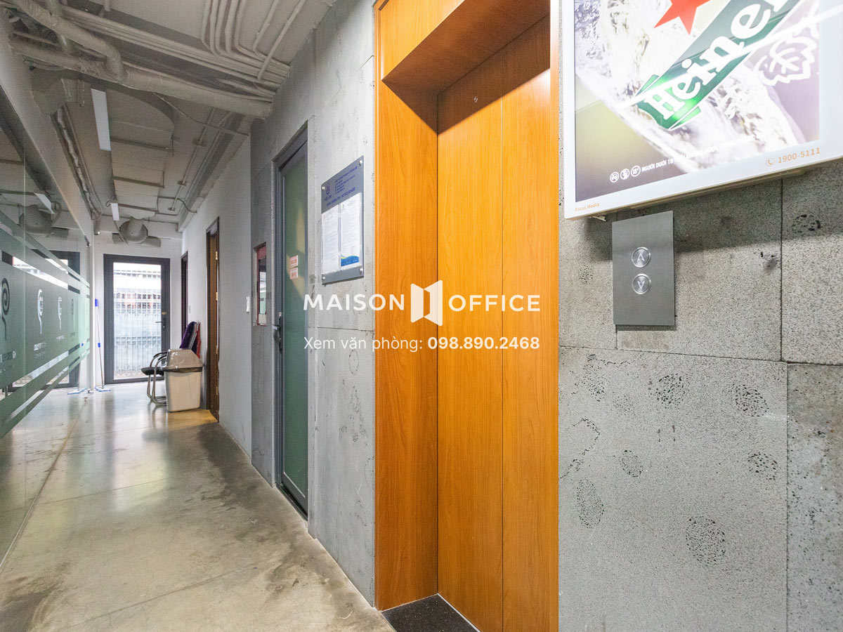 moc-gia-hoang-viet-building-tan-binh-district-8