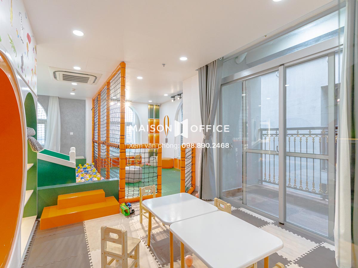 paris-hoang-kim-district-17