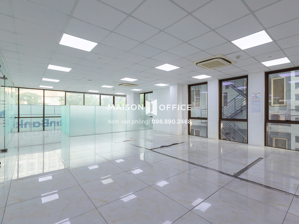 thai-hoa-building- phu-nhuan-district-9