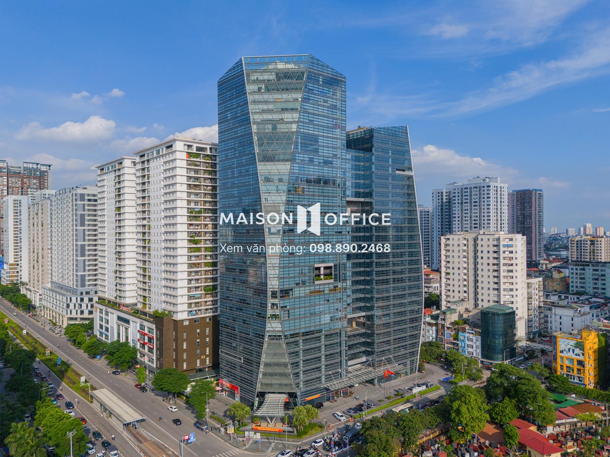 HUD Tower is a Grade B+ office building attracting a strong base of Korean tenants