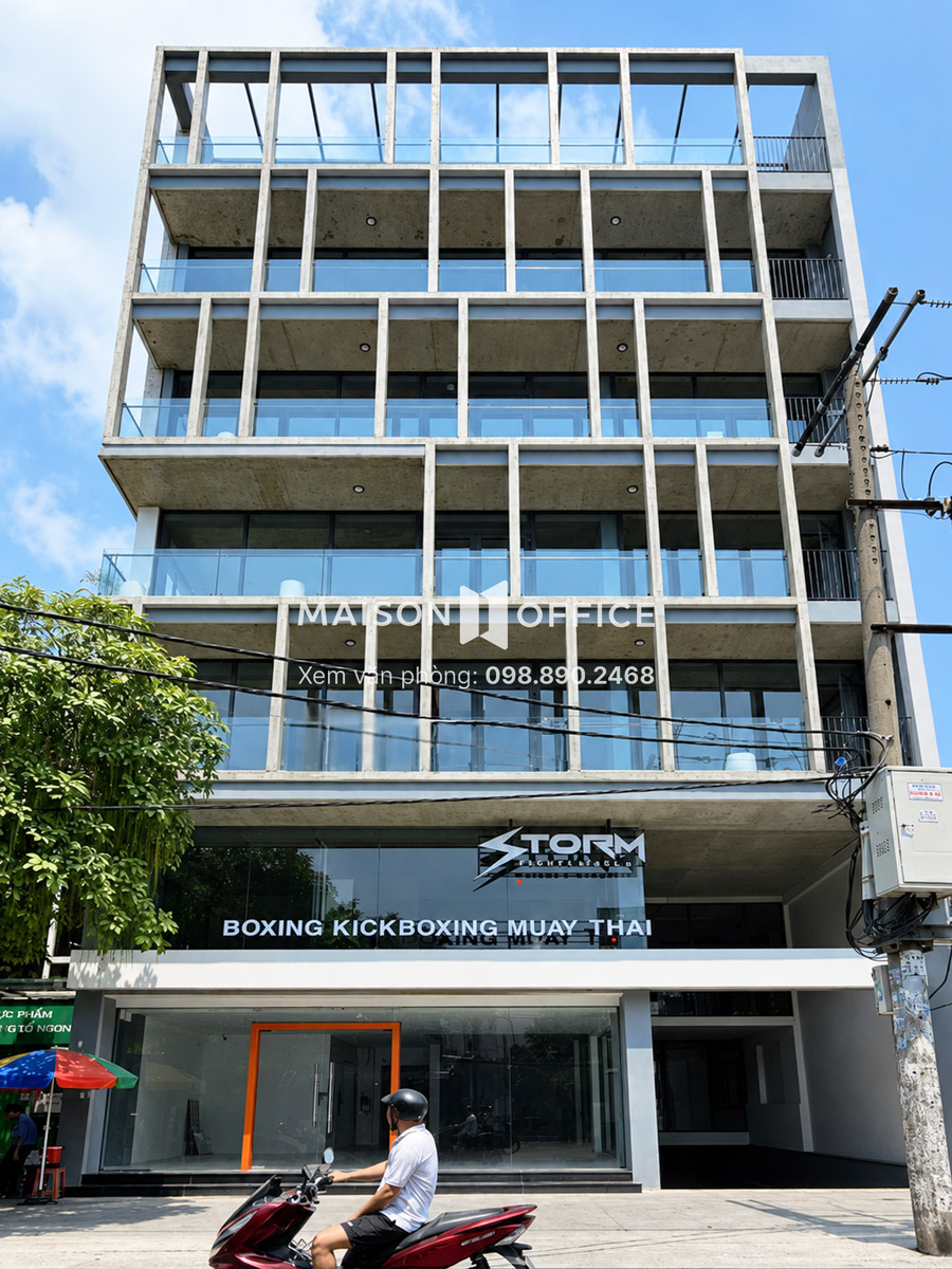 Nguyen Hong Plaza