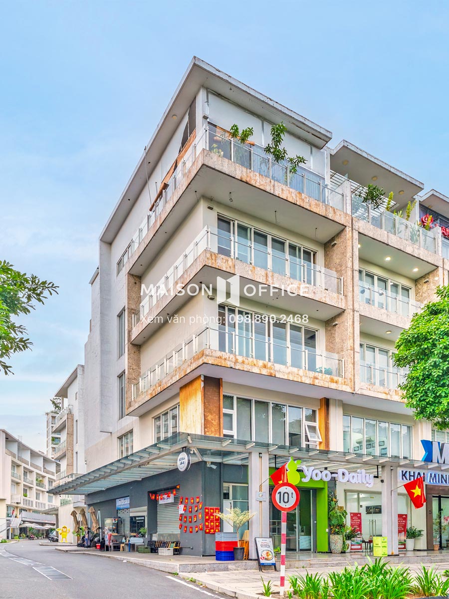 Office for lease at Home Sala 3 Building