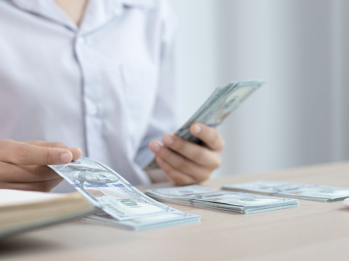 Văn phòng đại diện có phải nộp thuế môn bài hay được miễn, tùy vào hoạt động kinh doanh 