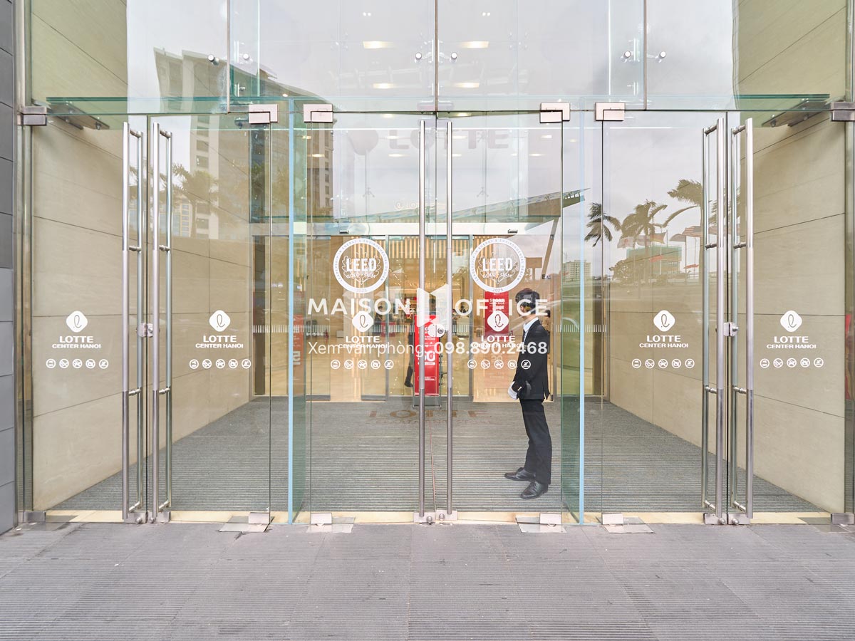 cua-toa-nha-lotte-center-hanoi