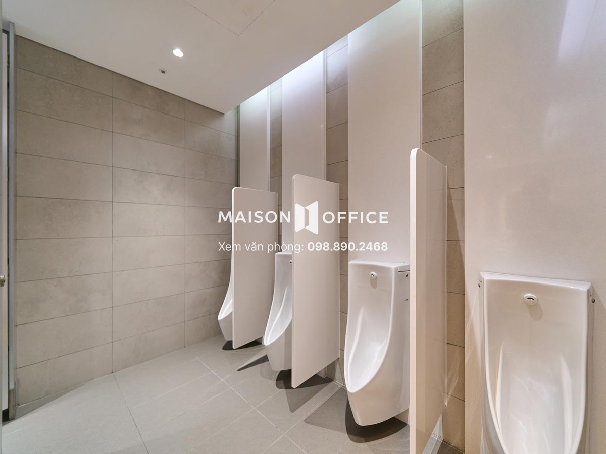 wc-lotte-center-hanoi