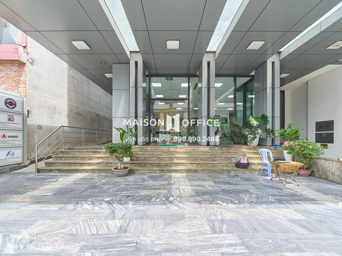 cua-toa-nha-jea-building