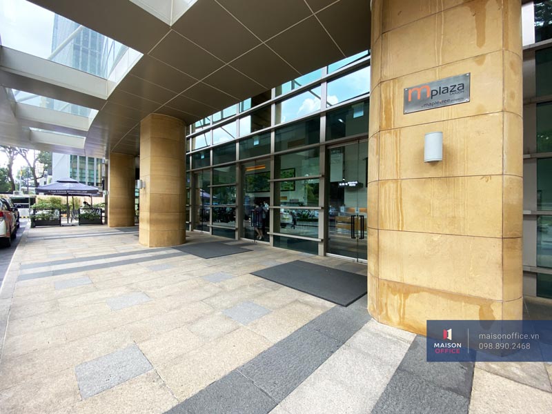 cua-toa-nha-mplaza-saigon