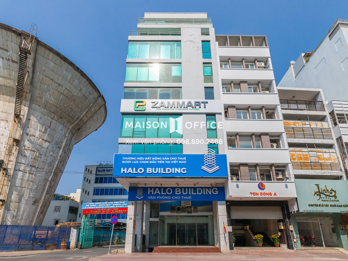 haloland-ho-van-hue-building