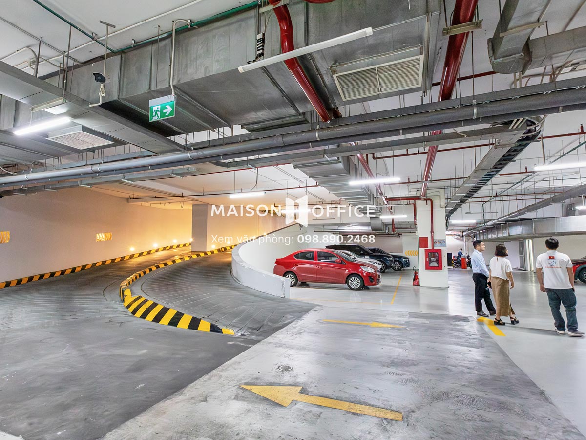 ham-gui-xe-five-star-tower