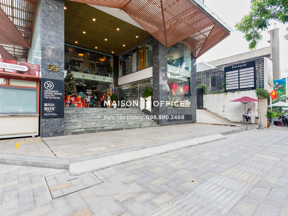 loi-ra-vao-toa-nha-anh-minh