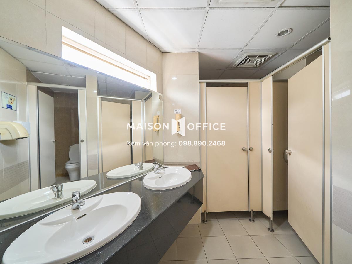 nha-wc-lmak-the-venture