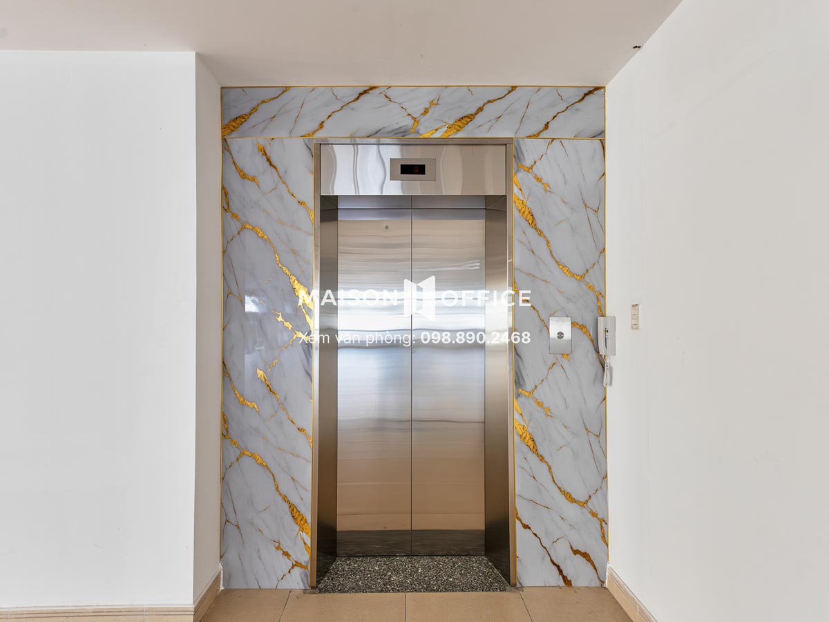 thang-may-mira-house