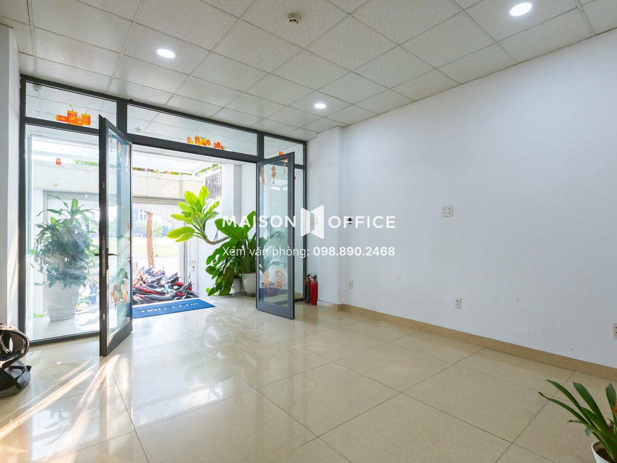 tang-tret-diamond-house-office