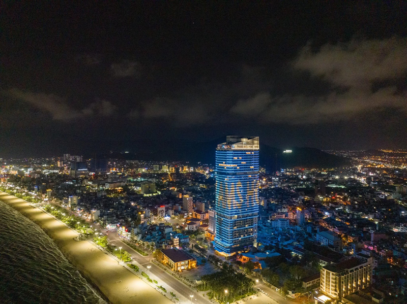 Tòa nhà cao nhất Quy Nhơn là TMS Luxury Hotel Quy Nhơn Beach 