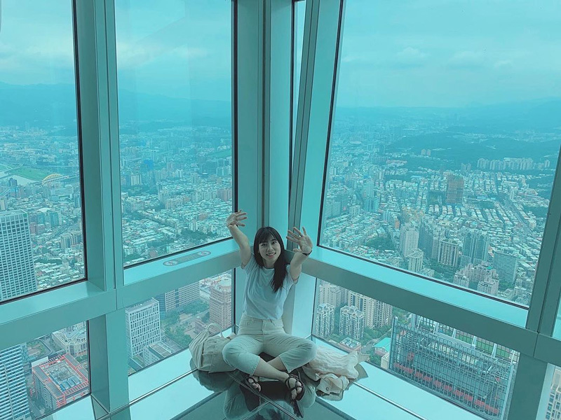 Tầng quan sát có thể nhìn toàn cảnh thành phố Đài Loan 