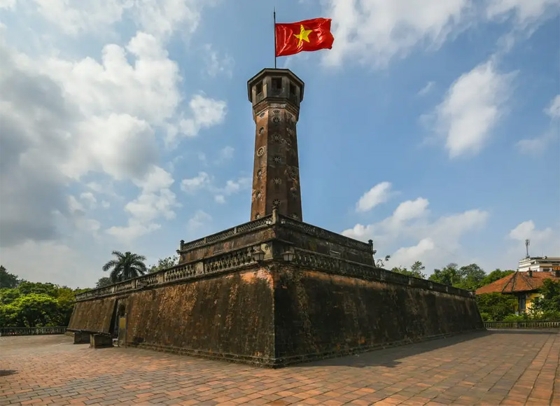 Cột cờ Hà Nội là niềm tự hào của người dân thủ đô
