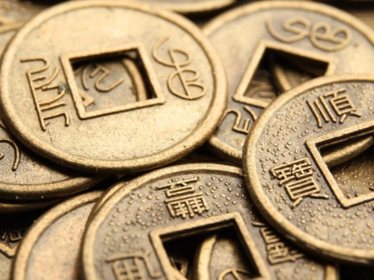 Mệnh Kim hợp màu gì nhất để gặp may mắn và thịnh vượng?