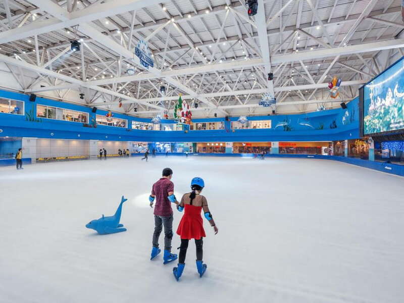 Sân trượt băng tại Royal City Hà Nội đầu tiên tại Việt Nam