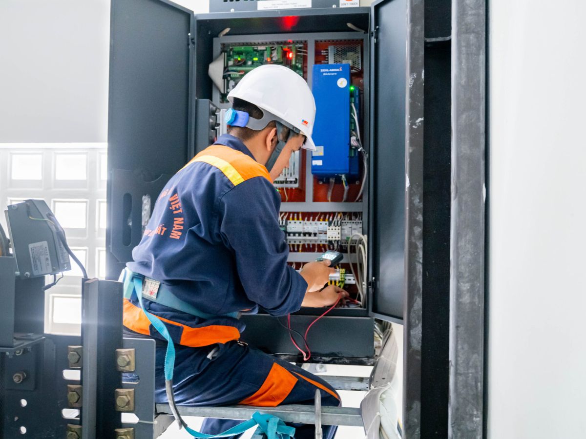 Kiểm tra và thay thế các bộ phận dễ hỏng để ngăn ngừa sự cố