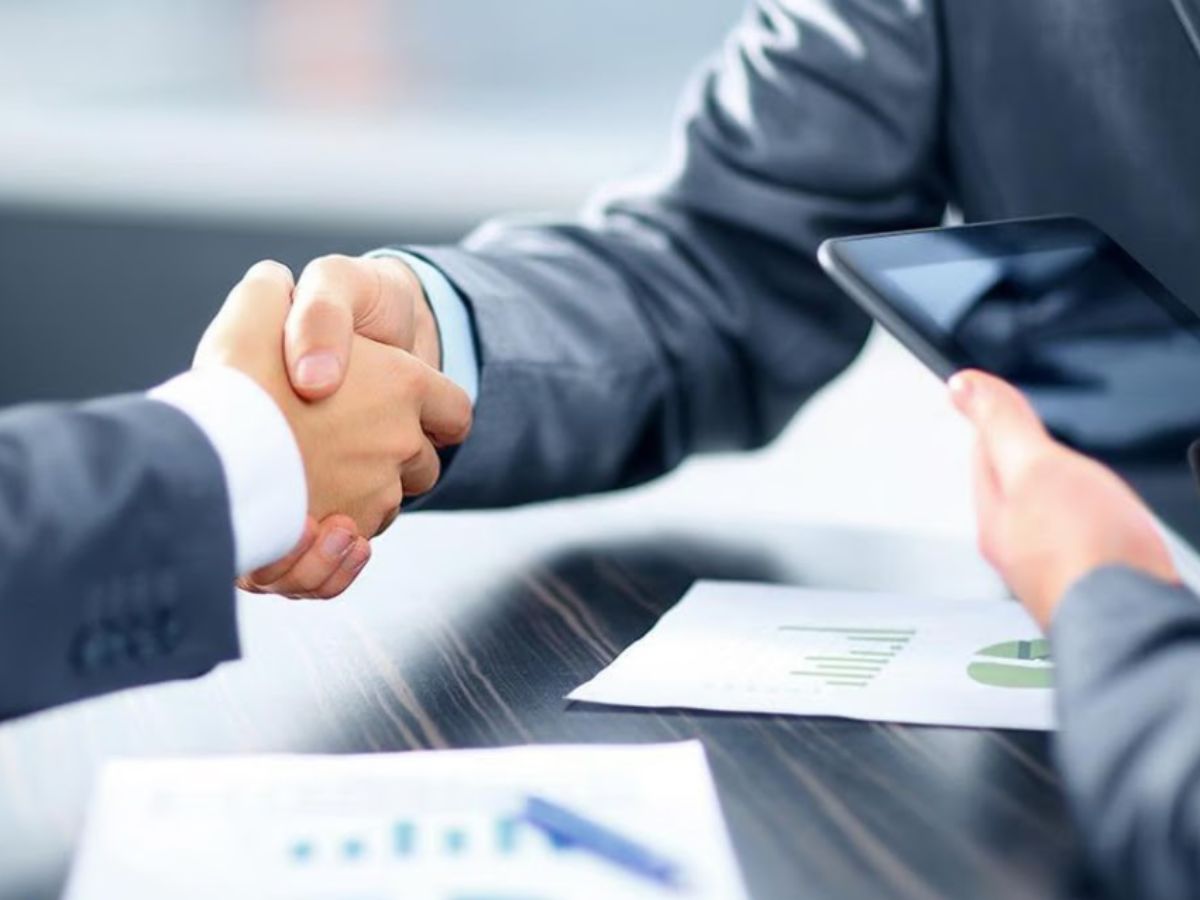 Vai trò người quyết định đầu tư và chủ đầu tư trong một dự án xây dựng