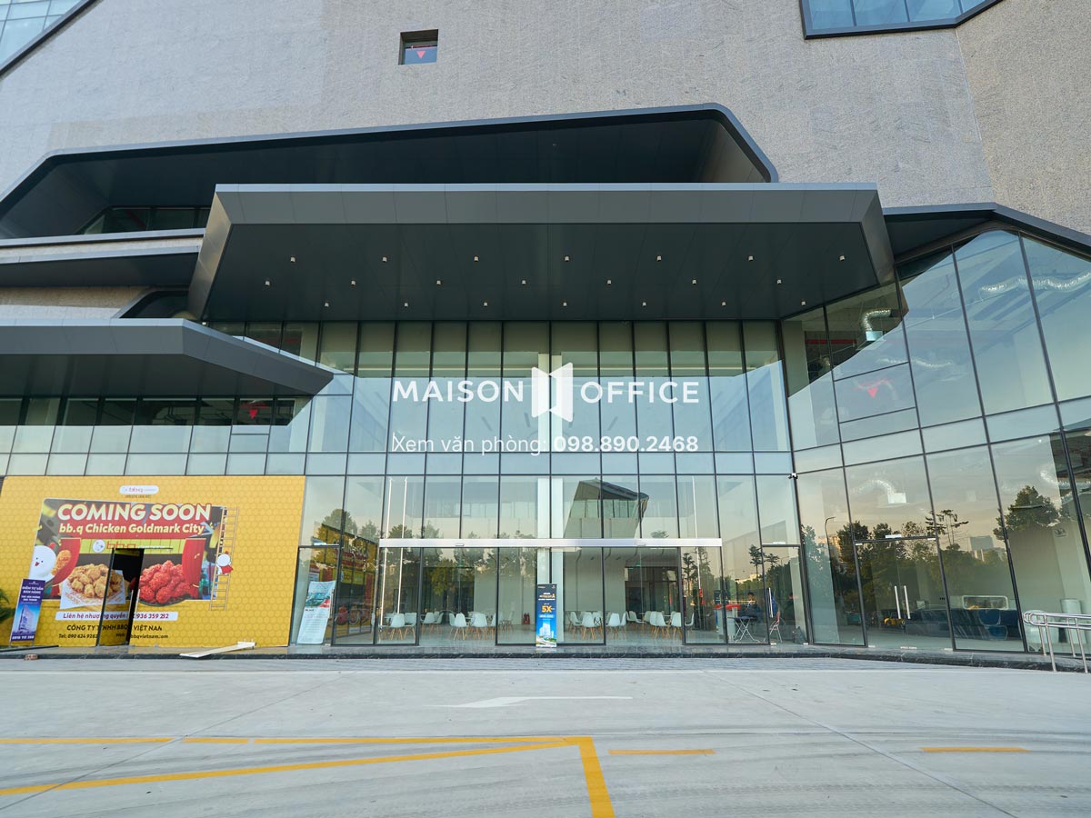 cua-toa-nha-rox-goldmark-city