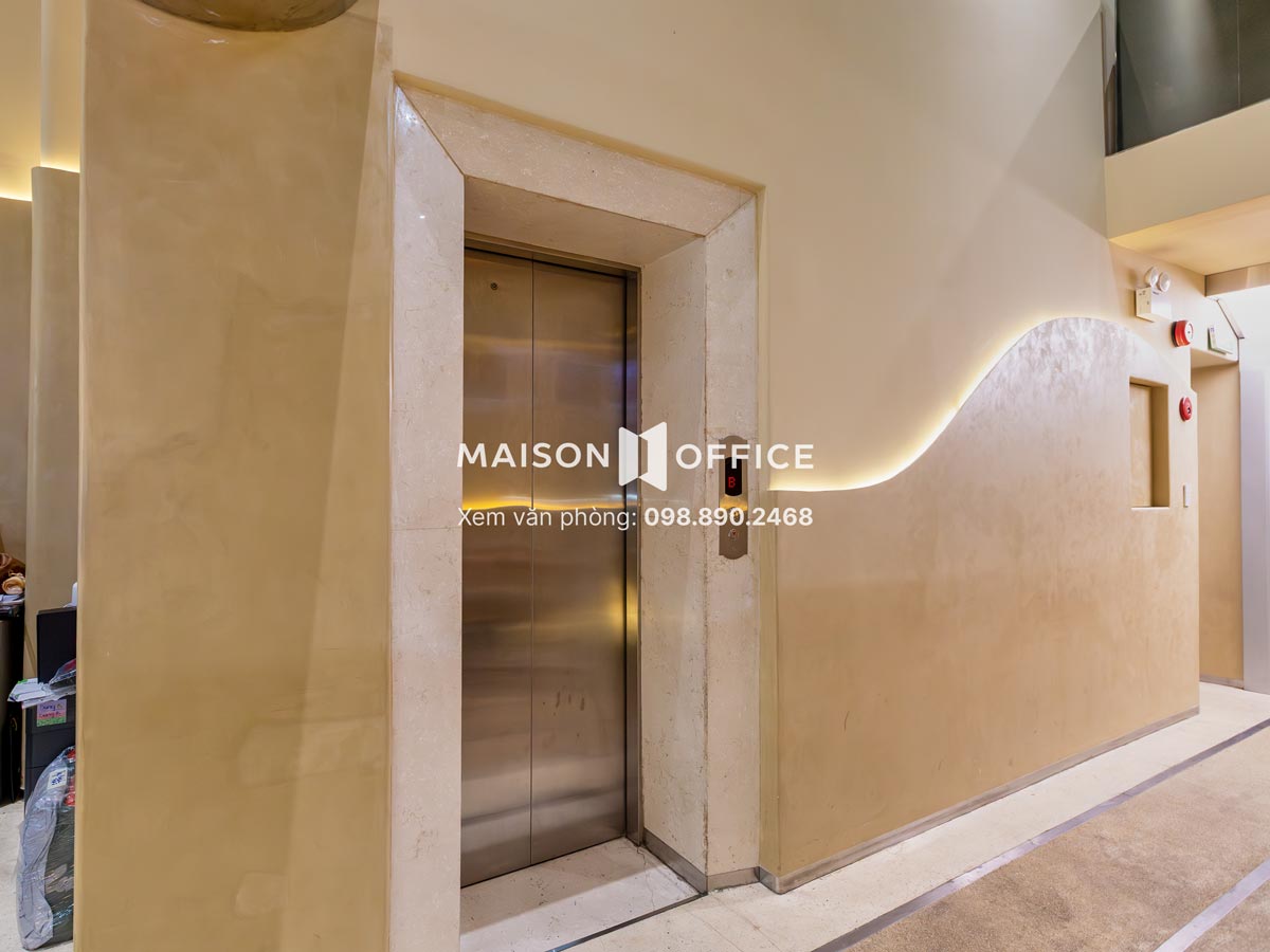 thang-may-xyz-building