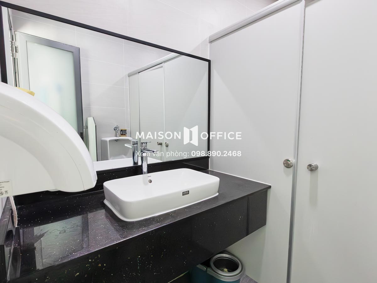 wc-44-than-nhan-trung