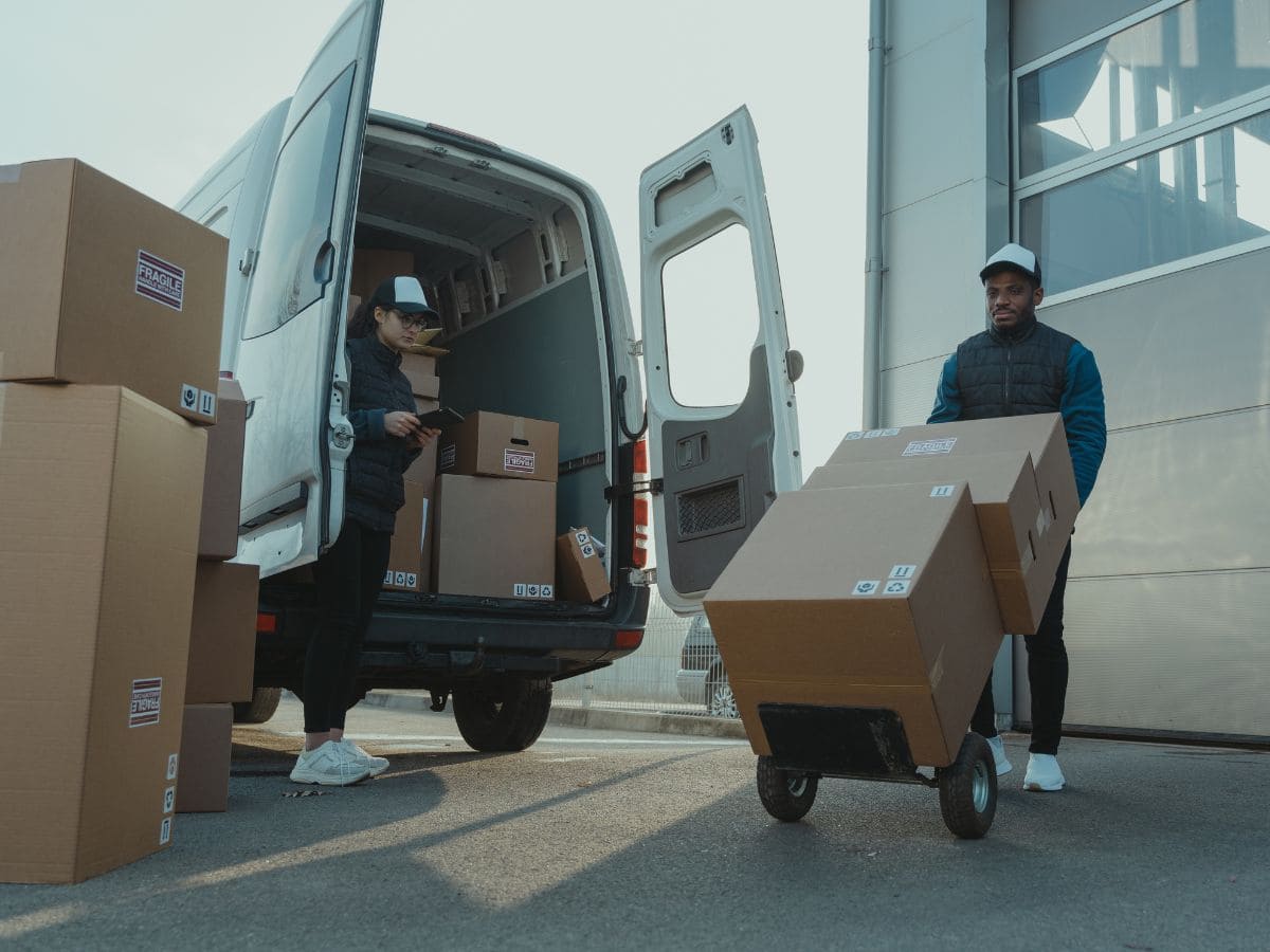 Không gian văn phòng logistics cần linh hoạt để tích hợp điều phối và xử lý đơn hàng