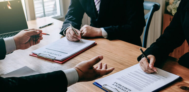 Những điều khoản cần lưu ý trong hợp đồng thuê văn phòng