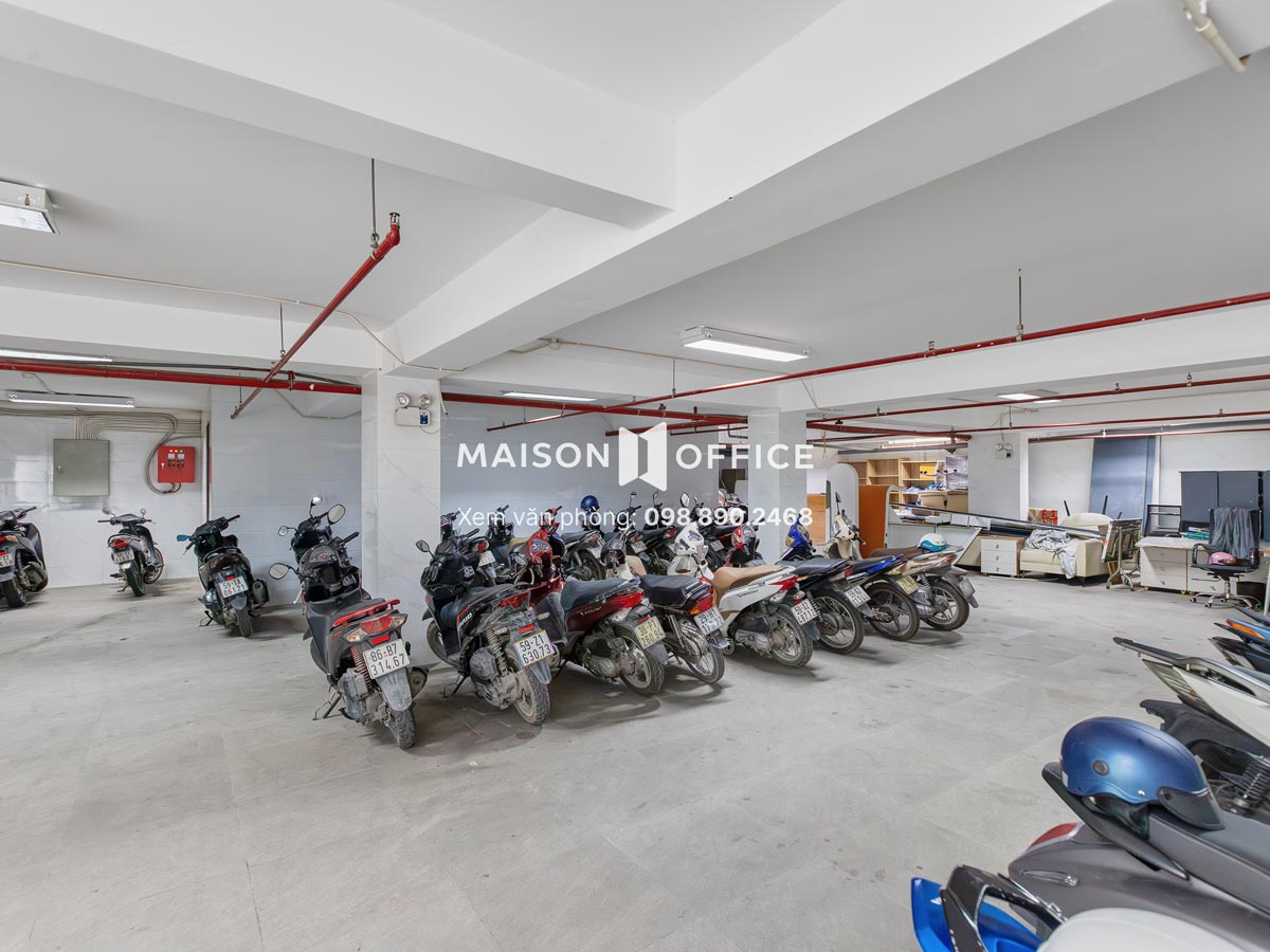 ham-gui-xe-khai-hung-building