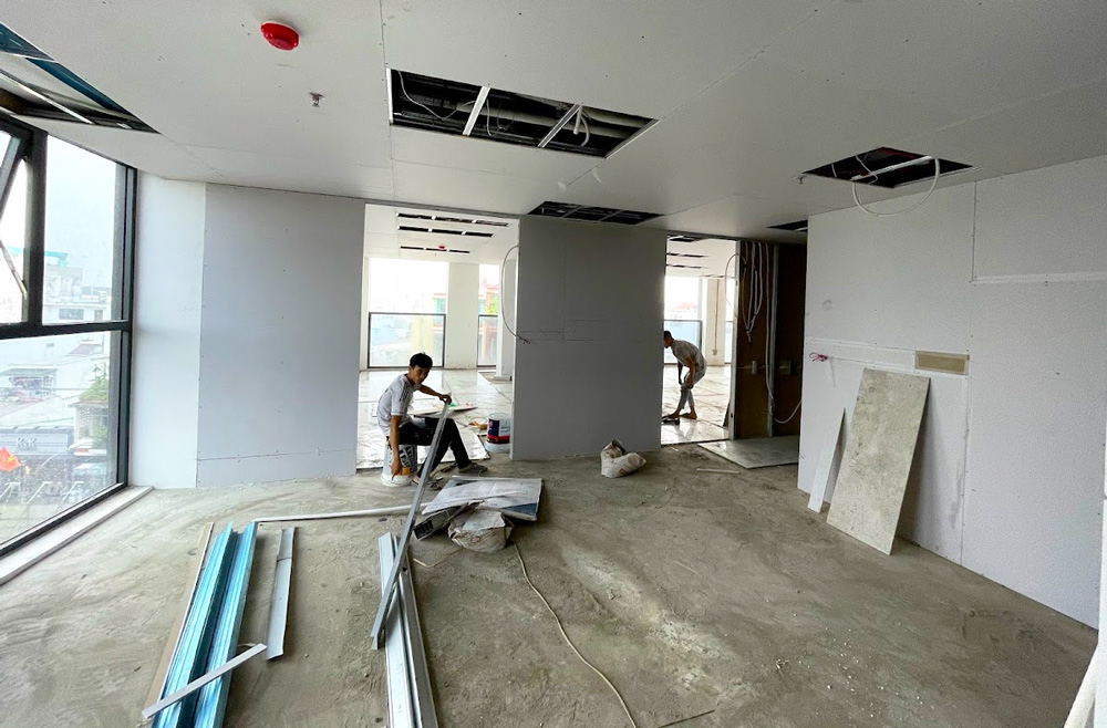 Hoàn trả mặt bằng văn phòng khôi phục lại hiện trạng ban đầu của không gian làm việc