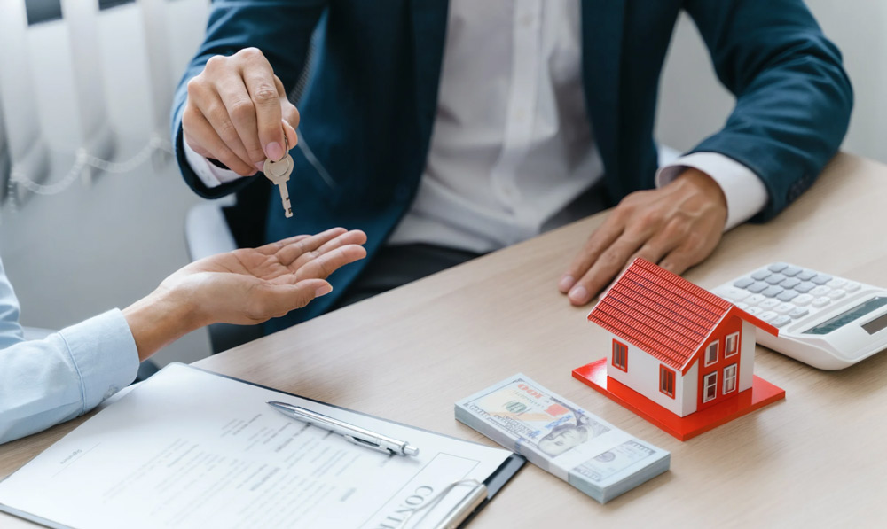 Nếu bên cho thuê nhận tiền thuê trước thì thời điểm lập hóa đơn chính là thời điểm nhận tiền