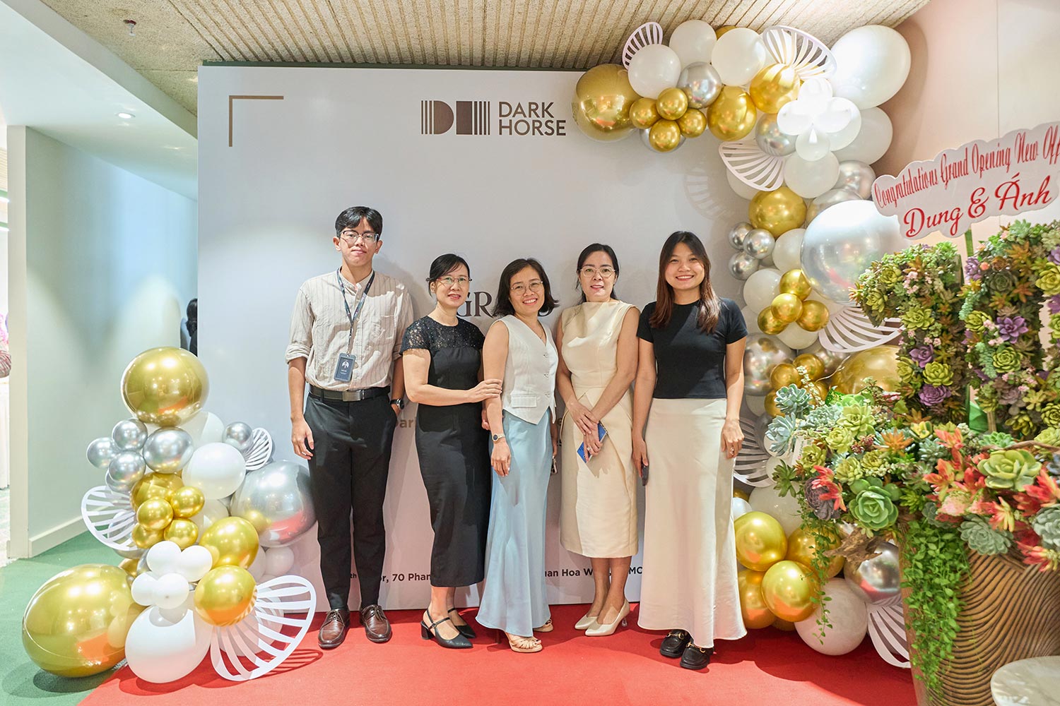 hình ảnh đội ngũ Maison Office 15