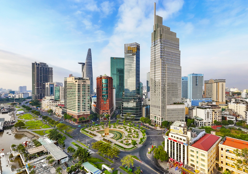 Quận 1 sở hữu vị trí chiến lược và khả năng kết nối cao  
