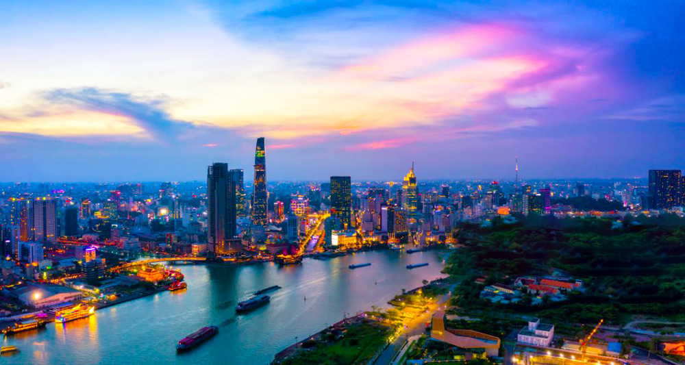 Các tòa nhà cũ tại Quận 1 cũng sở hữu vị trí đắc địa và kiến trúc độc đáo