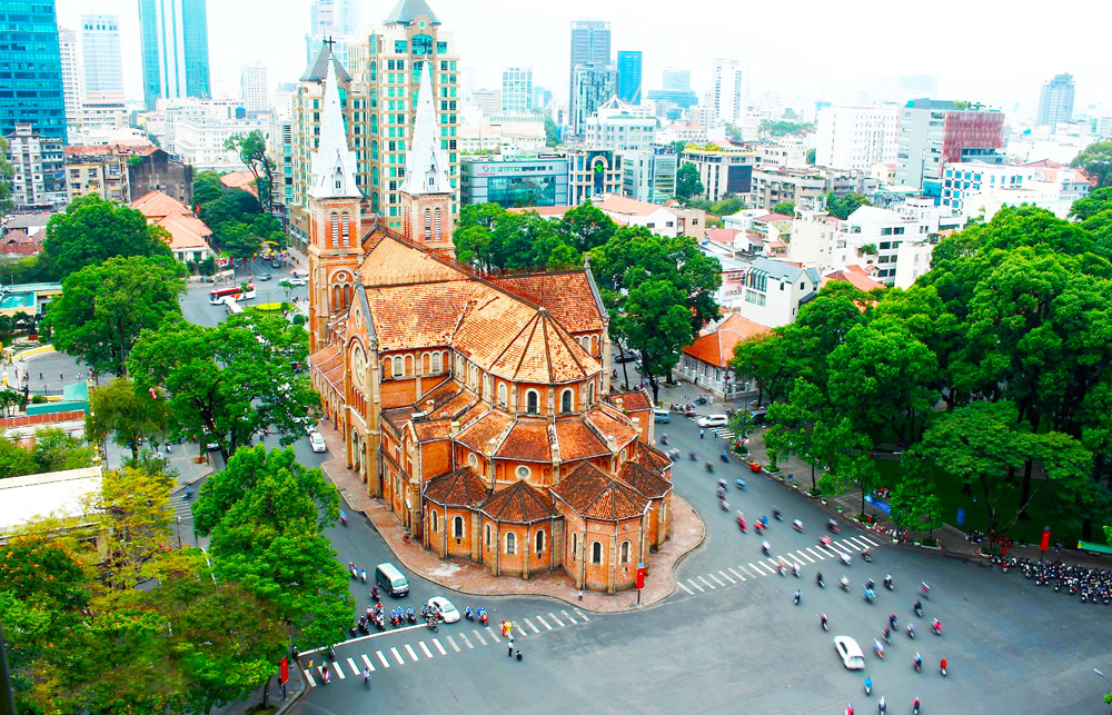 Giao thông và chỗ đậu xe Quận 1: Lưu ý cho doanh nghiệp