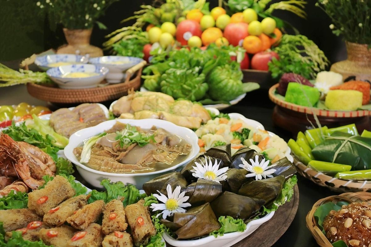 Mâm cỗ mặn dâng tổ tiên