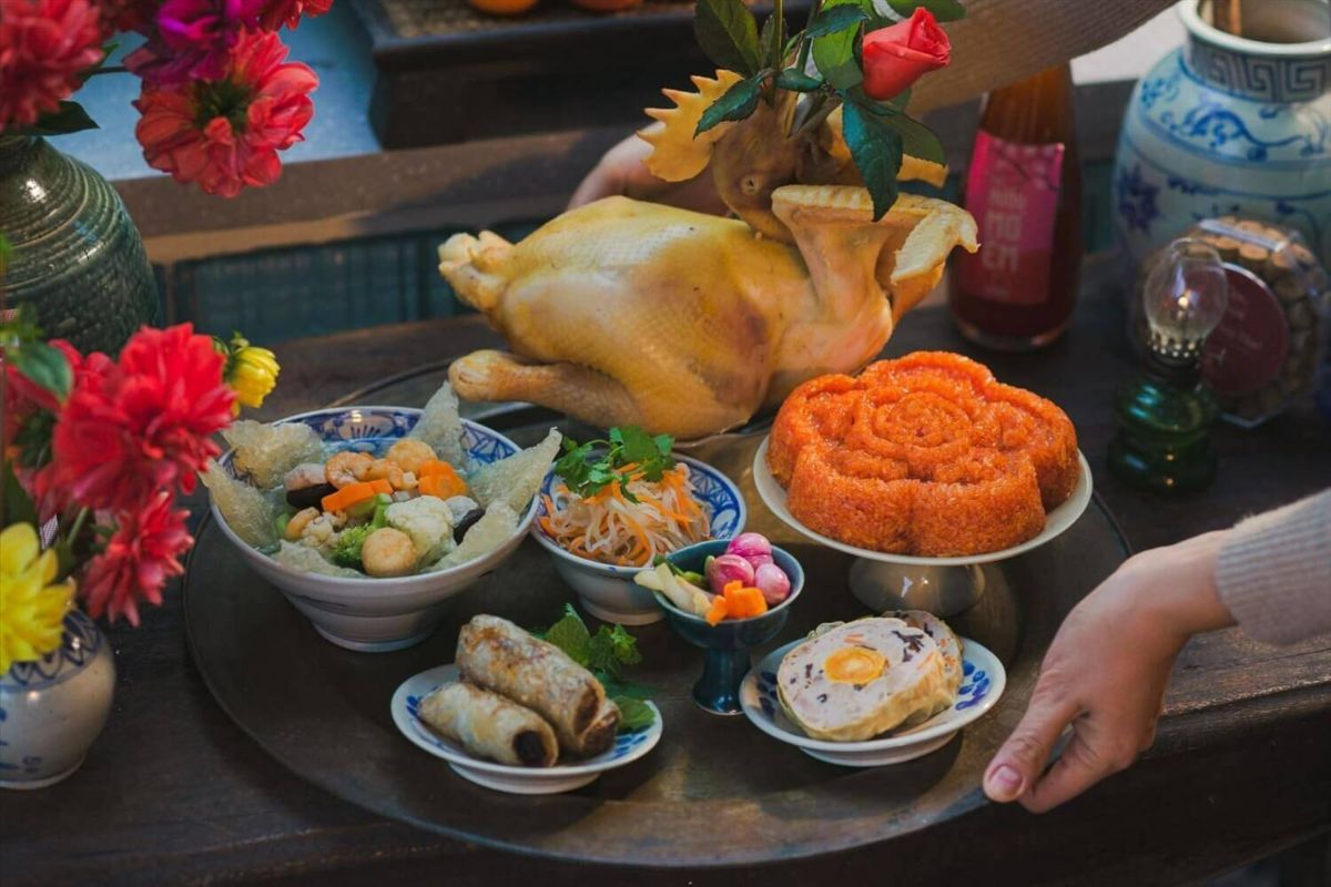 Đặt mâm cúng phù hợp hướng theo chòm sao