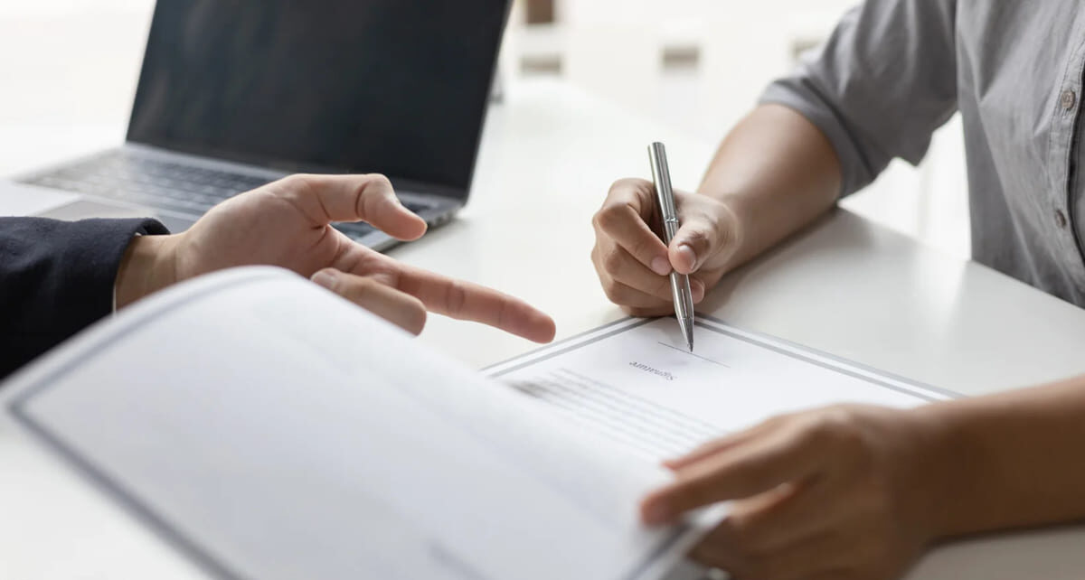 Theo Luật Kế toán và các văn bản hướng dẫn